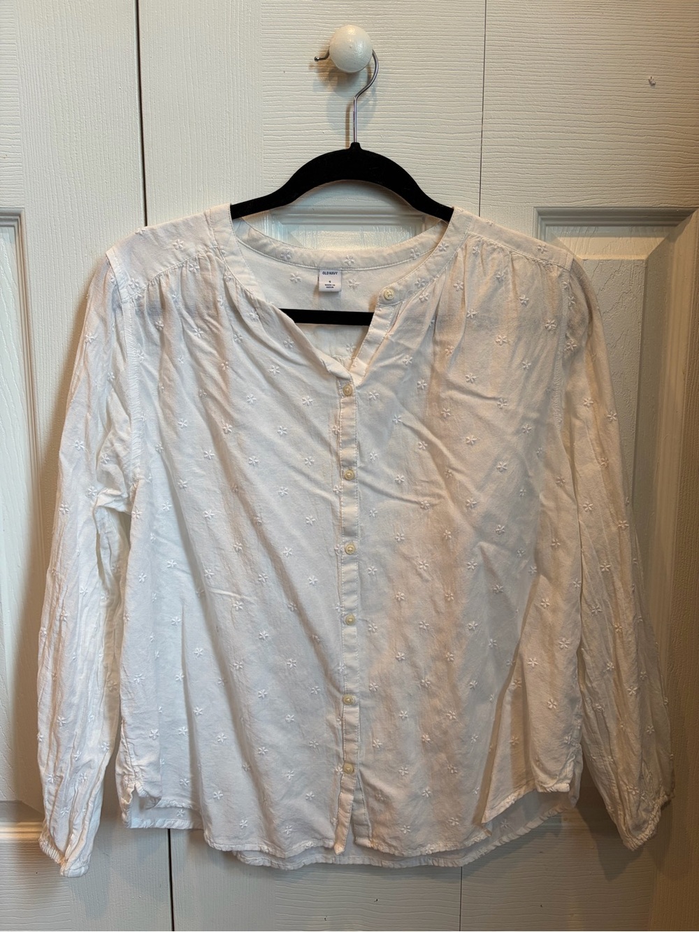Old Navy White Embroidered Button-Down Shirt